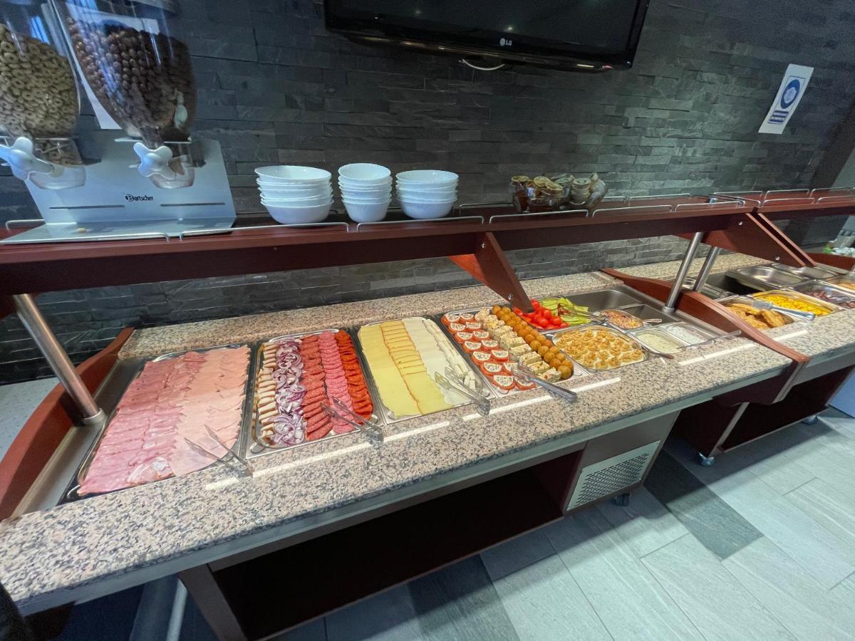 Altus Hotel & Spa Praid Bagian luar foto