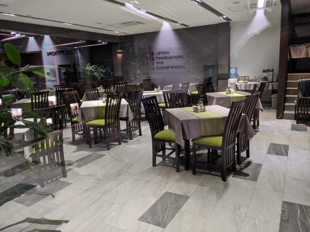 Altus Hotel & Spa Praid Bagian luar foto