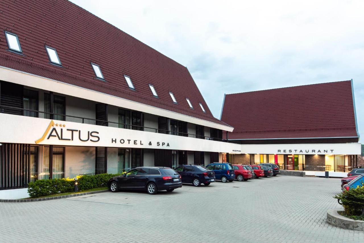 Altus Hotel & Spa Praid Bagian luar foto