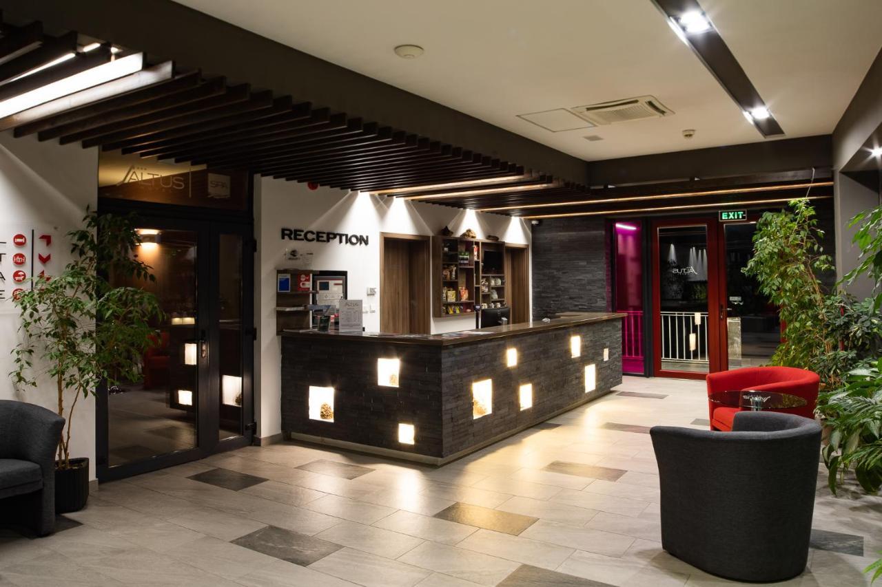 Altus Hotel & Spa Praid Bagian luar foto