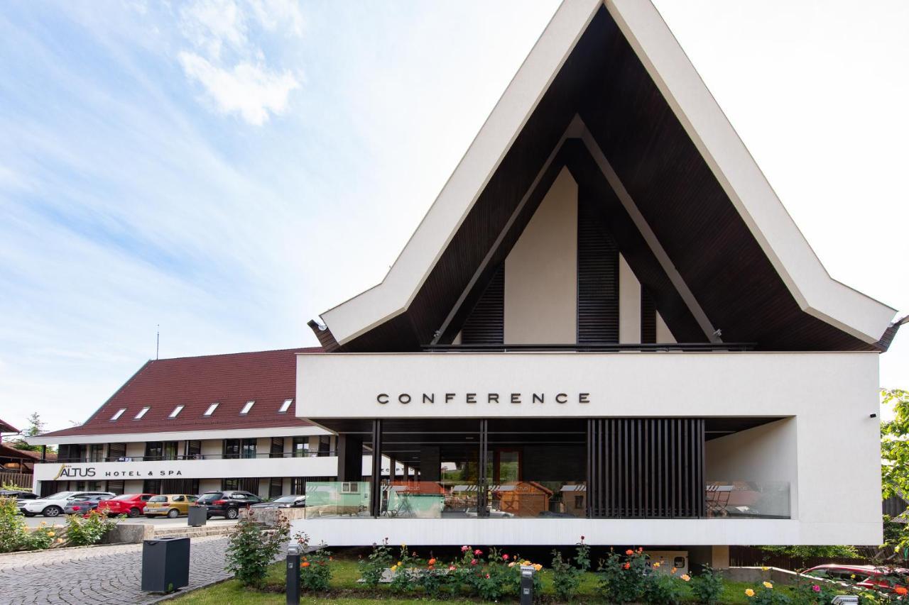 Altus Hotel & Spa Praid Bagian luar foto