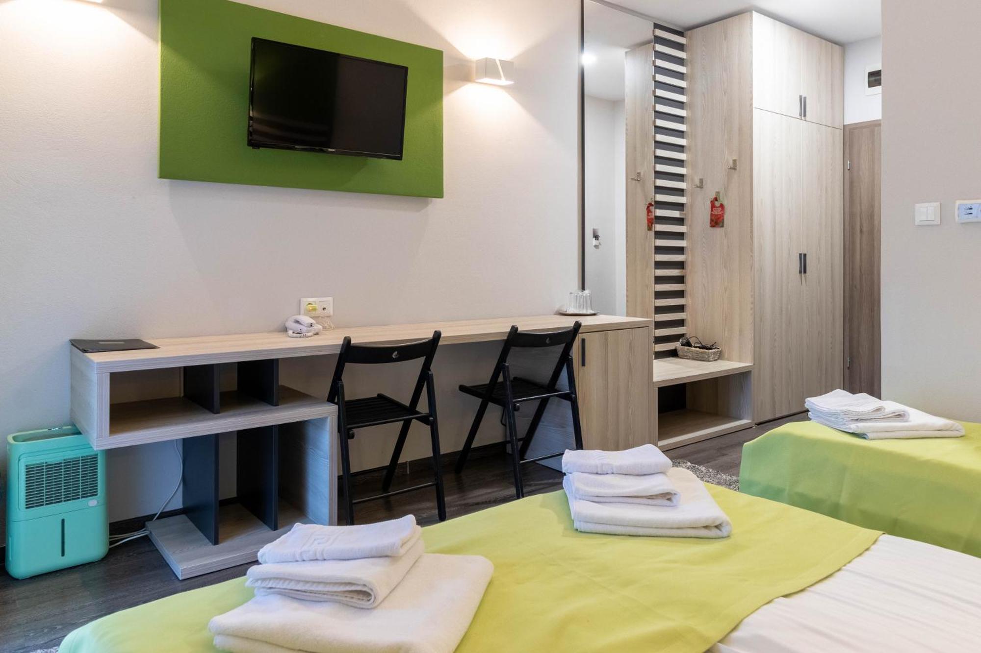 Altus Hotel & Spa Praid Bagian luar foto
